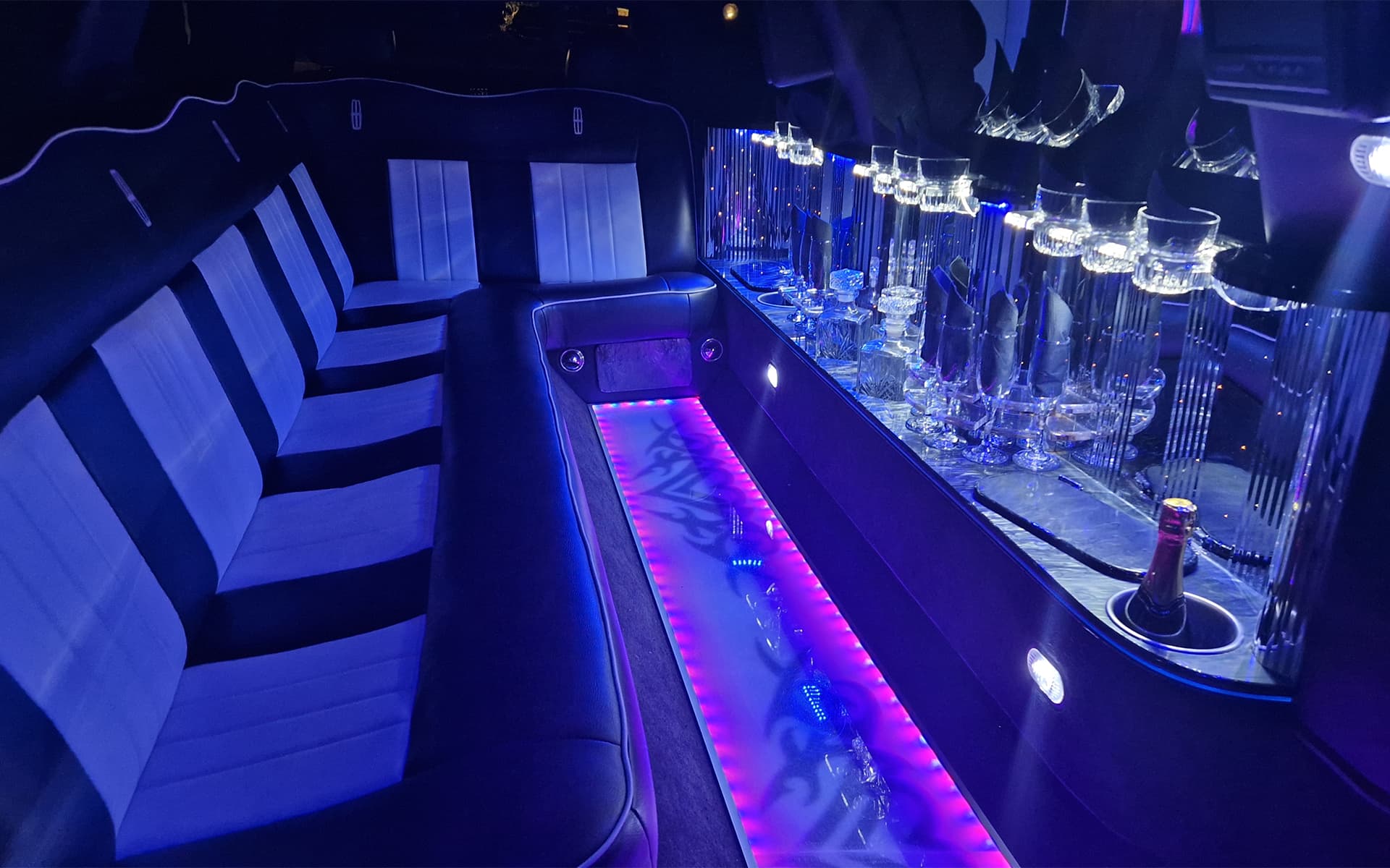 Limousine-lincoln-imperial-_0002_20221202_225002